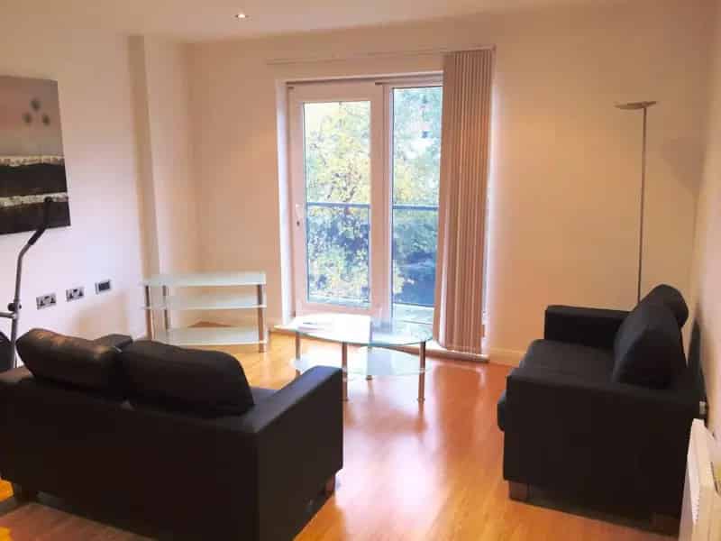 2 Bedroom Flat To Rent Available 10062025