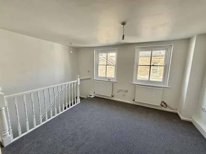 2 Bedroom Apartment for Sale in Penzance