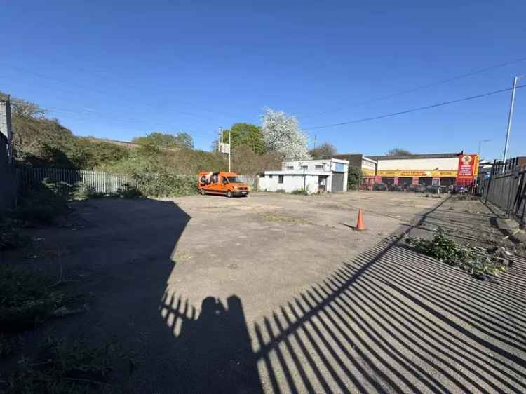 Luton Commercial Property: Office, Workshop & Yard Space