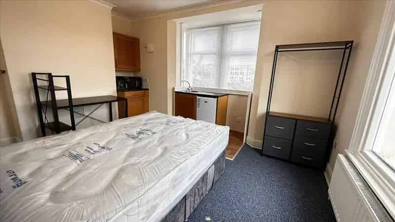 Studio to Rent