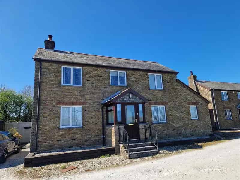 2 bedroom detached house to rent