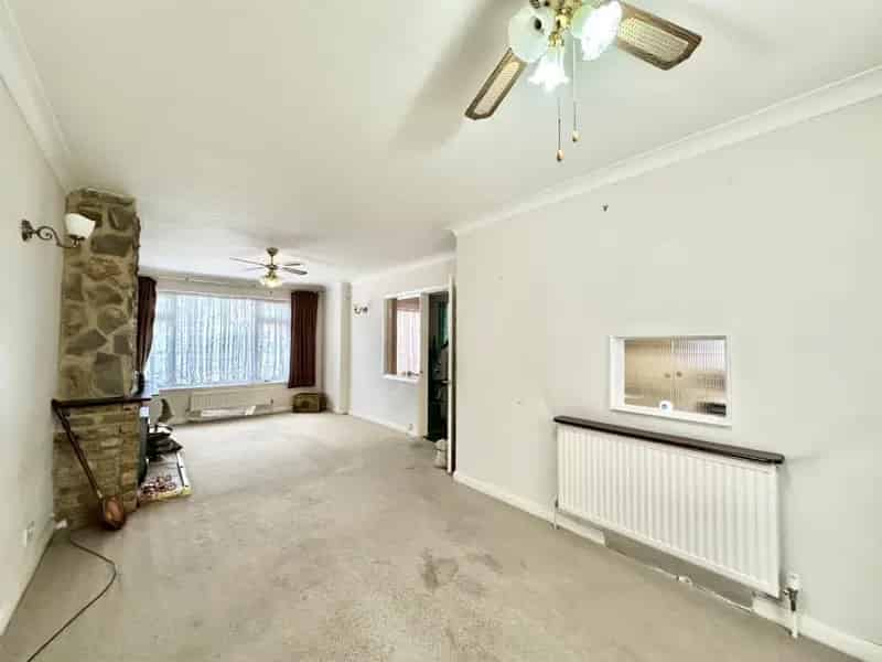 4 Bedroom House For Sale NO ONWARD CHAIN