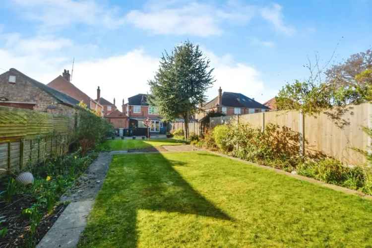 3 Bedroom Semi-Detached House Near Seafront