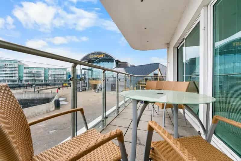 2 bedroom apartment for sale