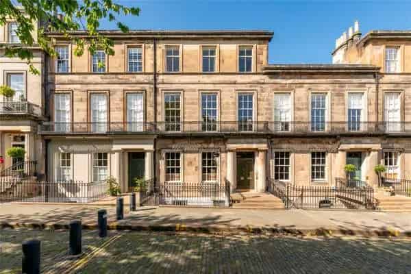 Regent Terrace, New Town, Edinburgh, EH7 5BN | Property for sale | Savills