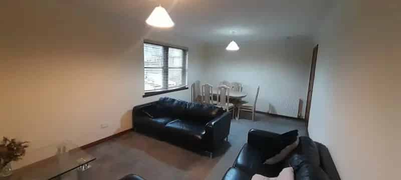 3 Bedroom Flat To Rent Available August 20 2025