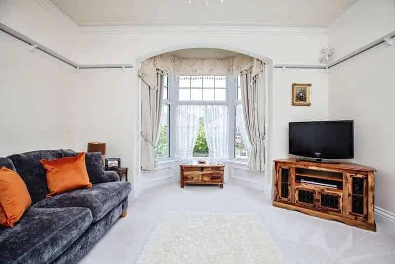 1 Bed Ground Floor Flat for Sale - Retirement or Investment Opportunity