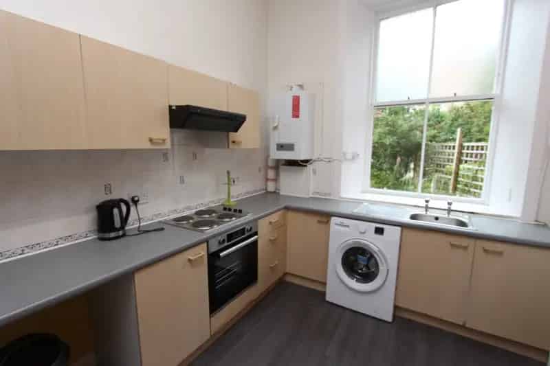 3 Bedroom Flat to Rent in Marchmont