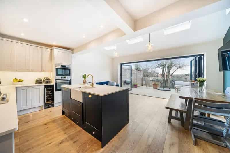 3 Bedroom 1930s House Near Biggin Woods
