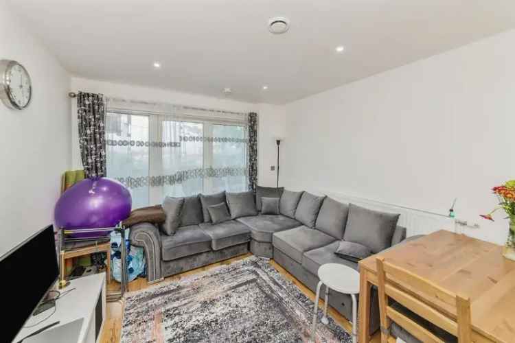 Flat For Sale , Pinner Road, London, England