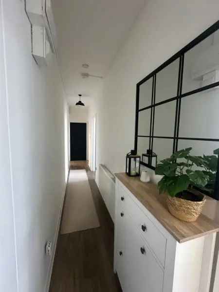 Large 2-Bedroom Flat Near Paddington Station