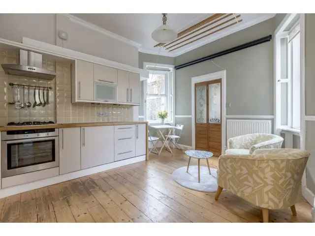 1 Bedroom Flat for Sale in Morningside Edinburgh