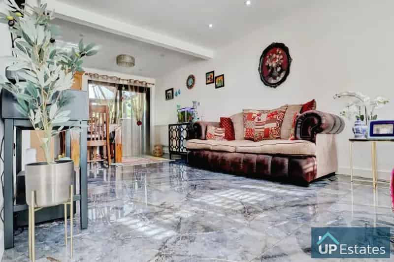 3 Bedroom Semi Detached House to Rent Coventry