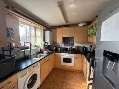 3 Bedroom Semi-Detached House in Handsworth Wood