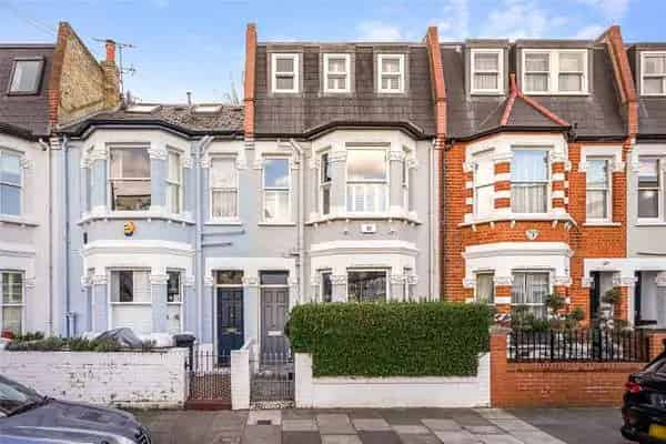 Stunning Refurbished House with Two Roof Terraces and Park Views
