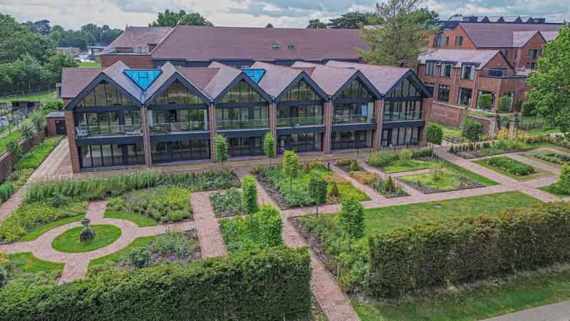 1 Bedroom Apartment for Sale in Solihull for Over 55s