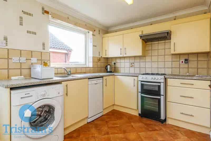 3 Bedroom Detached Bungalow House to Rent