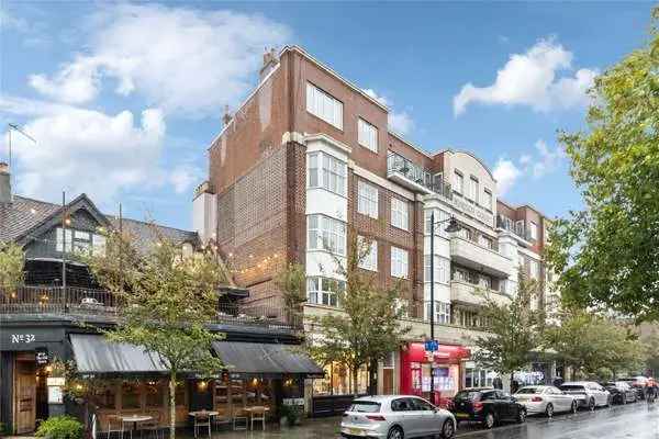 The Pavement, London, SW4 0JF | Property for sale | Savills