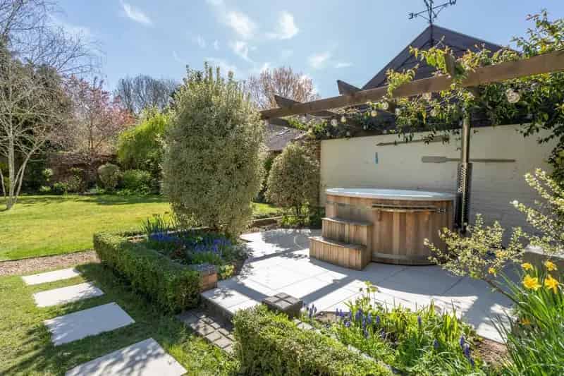 5 Bedroom Barn Conversion Colton Norwich