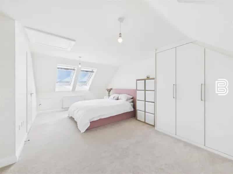 3 Bed Townhouse for Sale No Onward Chain