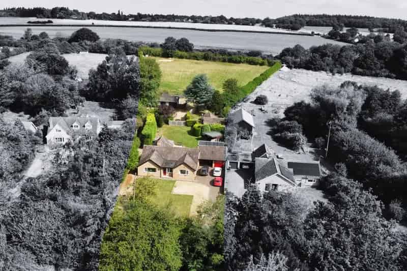 6 Bedroom Detached Bungalow with 2 Annexes and Large Garden