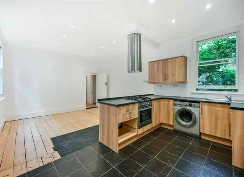 Garden Floor Conversion Flat 3 Beds South Facing Garden