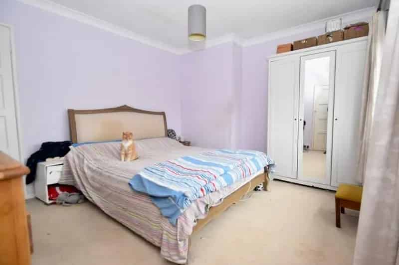 3 Bed Semi-Detached House for Sale