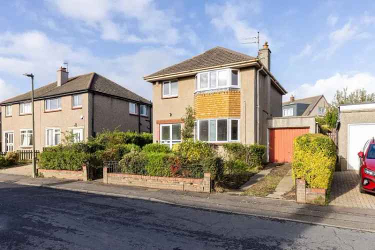 3 Bedroom Detached House for Sale in Edinburgh