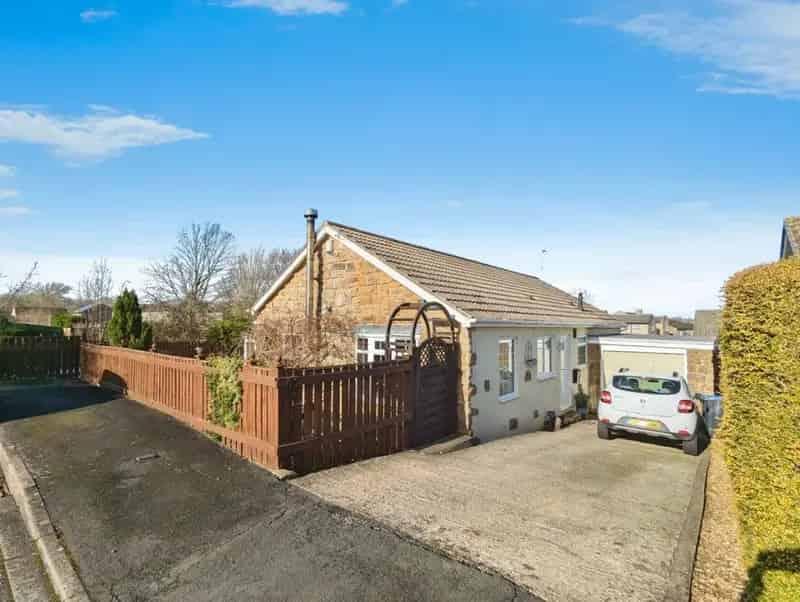 3 Bedroom Detached Bungalow For Sale
