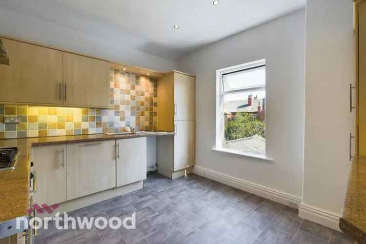Newly Renovated 2-Bed Flat Near Amenities