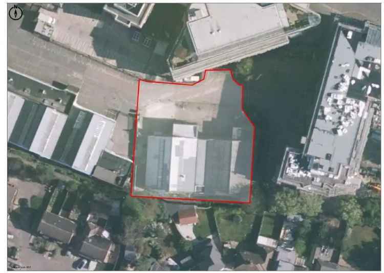 10285 sq ft Light Industrial Units on 0.492 Acre Site