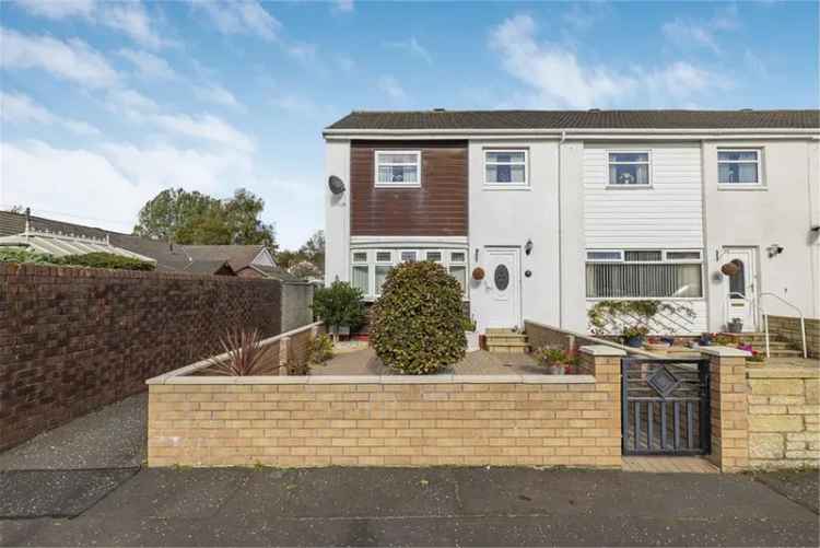3 Bed End Terrace House with Garden and Parking