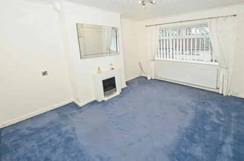 2 Bedroom End Terrace House Glyncoch - First Time Buyer or Buy to Let