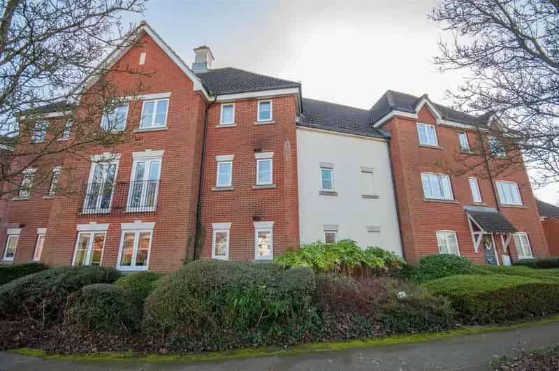 2 Bedroom Apartment for Sale near Chelmsford City Centre