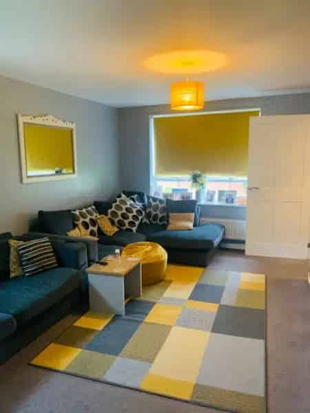 3 Bedroom House Near Schools and Shops