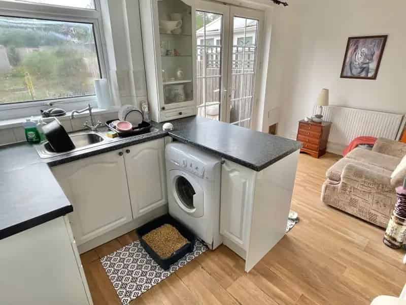 3 Bedroom Semi-Detached House to Rent