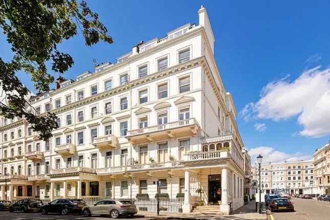 Flat for sale in Queens Gate Gardens, London SW7