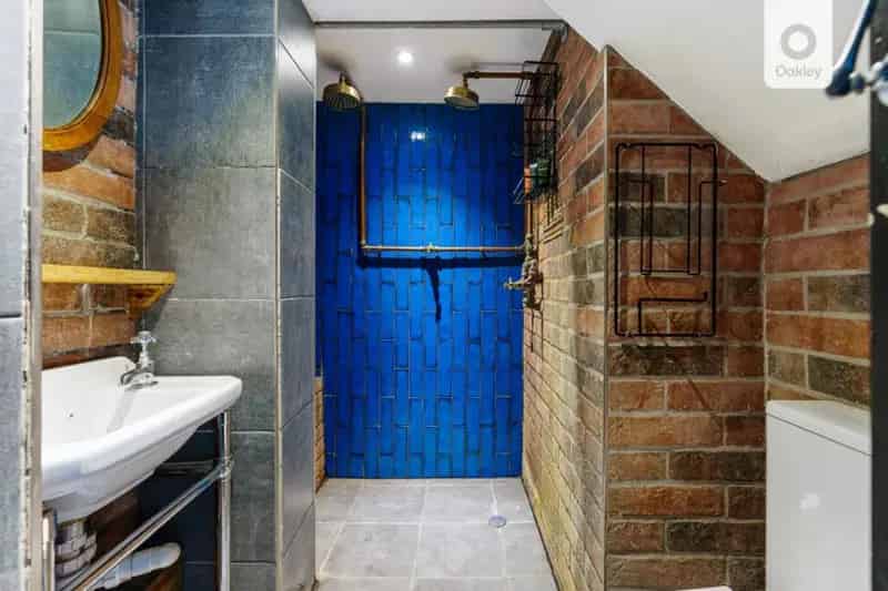 4 Bedroom Semi-Detached House for Sale in Brighton's North Laine