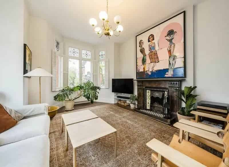 Stunning 2-Bed Victorian Apartment Near Hampstead Heath