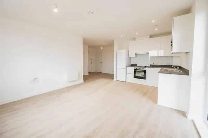 2 Bedroom City Centre Apartment For Sale 57% Yield