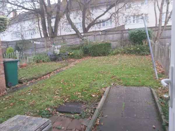 Flat For Rent in Coventry, England