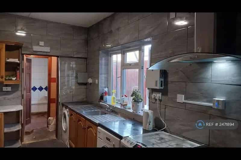 1 Bedroom House Share Spacious Room in Beautiful Home