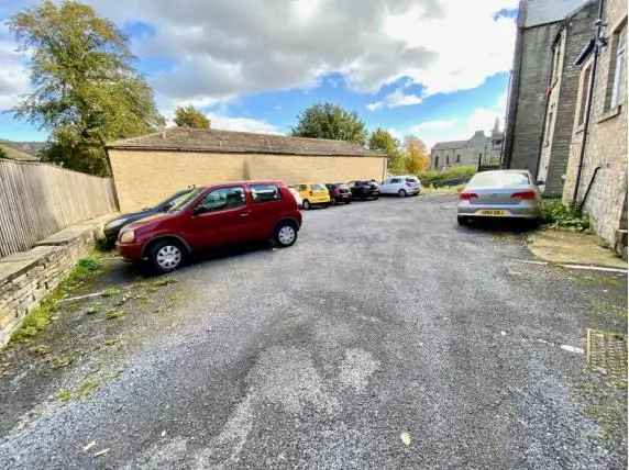 All Bills Included Studio Apartment near Huddersfield Town Centre