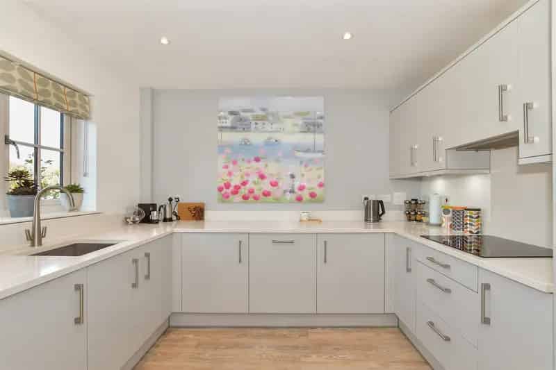 3 Bedroom Link Detached House for Sale