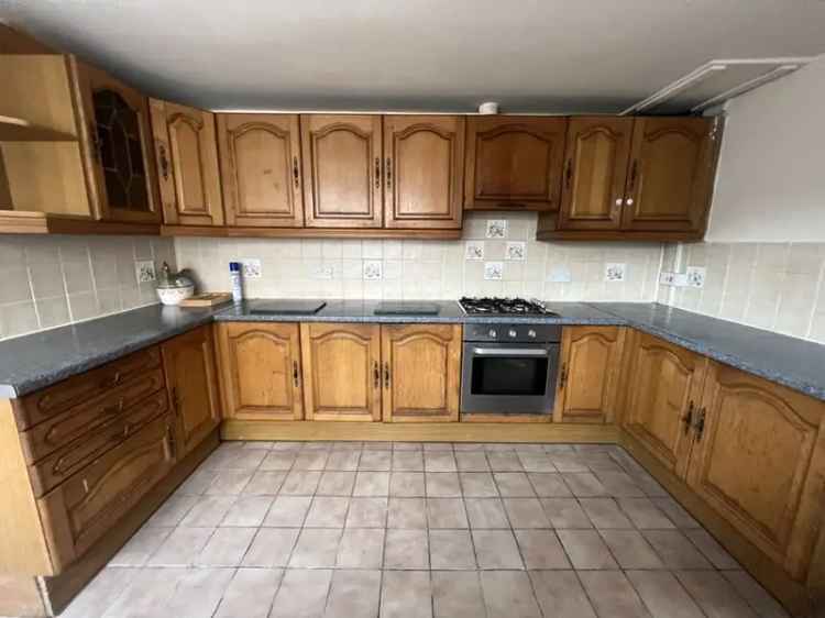 3 Bedroom End Terrace House for Rent Grimsby