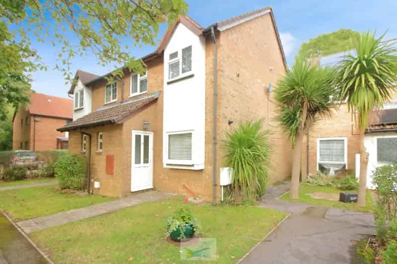 3 bedroom House
 To Rent