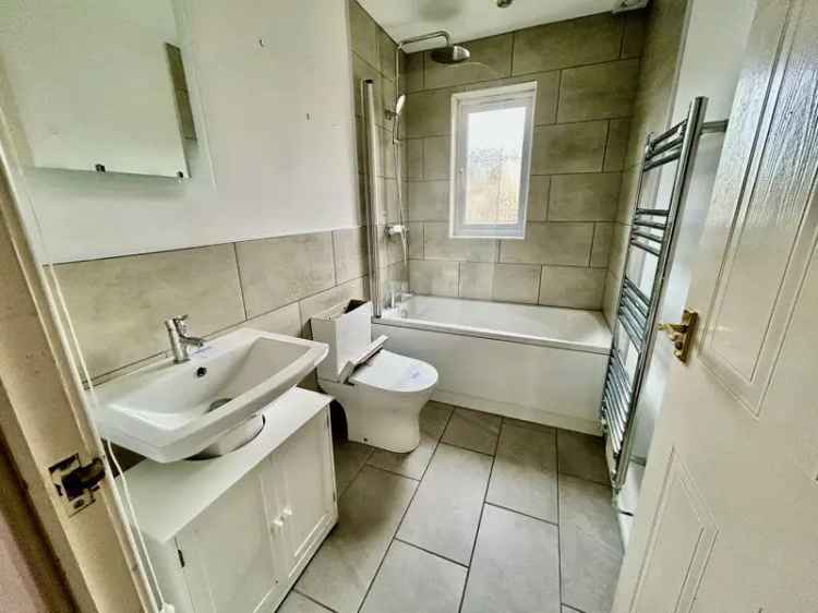 2 Bed House for Sale with Forest Views