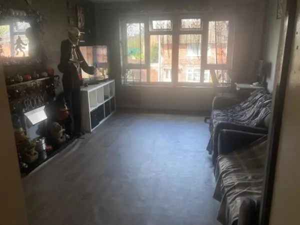 Flat For Rent in Wolverhampton, England