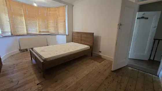 1 room house of 43 m² in London