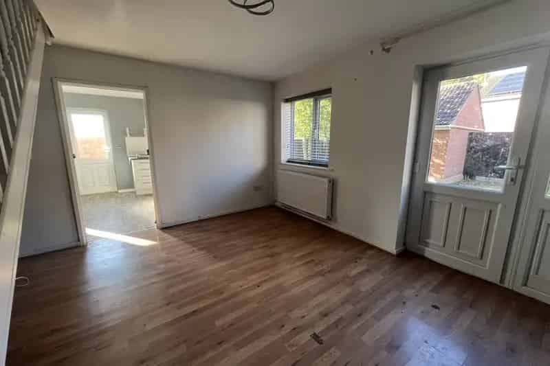Four Bedroom Family Home Near City Centre - Zero Deposit Available